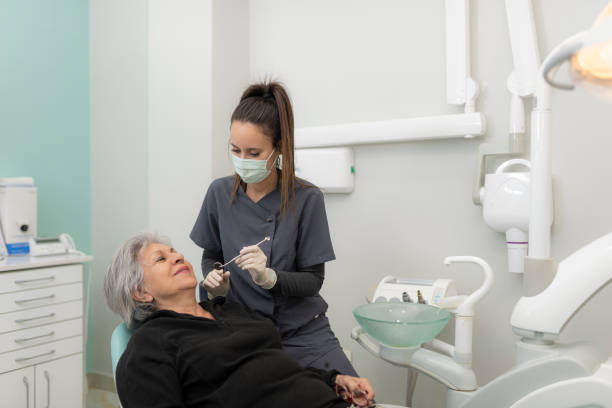 Best Emergency Gum Treatment in Sherman, IL